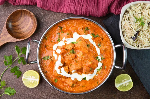 Hyderabadi Chicken Curry, Hyderabadi chicken curry finished with cream and coriander